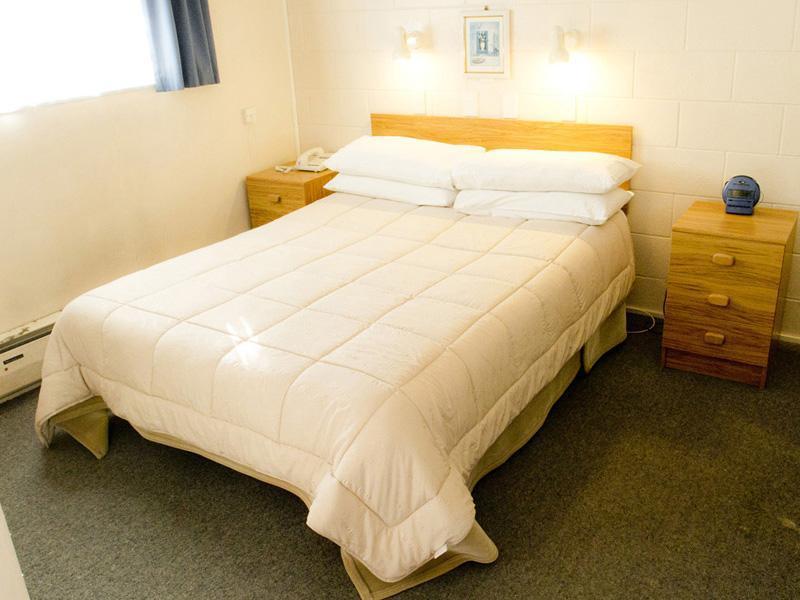 Wellington 747 Motel Экстерьер фото
