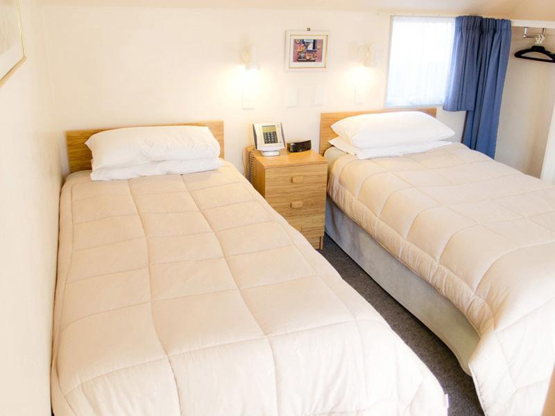 Wellington 747 Motel Экстерьер фото